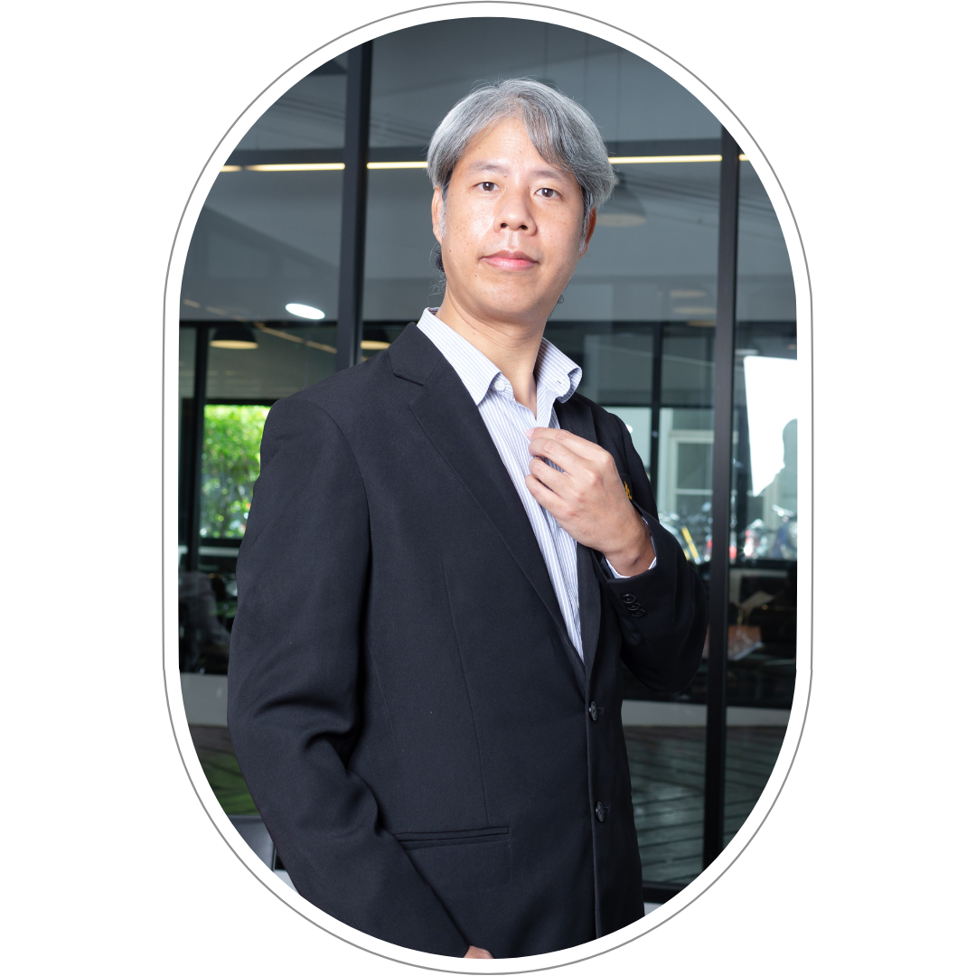 ดร.ชนะเกียรติ สมานบุตร ผู้อำนวยการหลักสูตรบริหารธุรกิจดุษฎีบัณฑิต